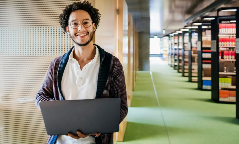 Etudiants Apprentis Toujours A Vos Cotes Pour Vous Soutenir Bpgo
