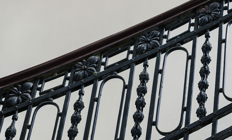 rembarde d'escalier droit - compte sur livret