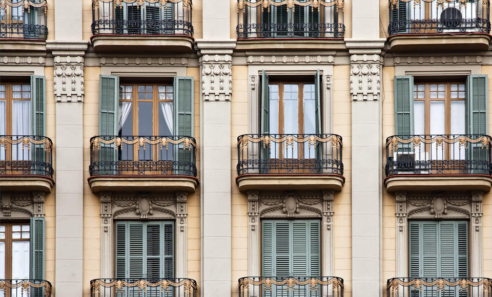 fenetres immeuble - Administrateurs de biens