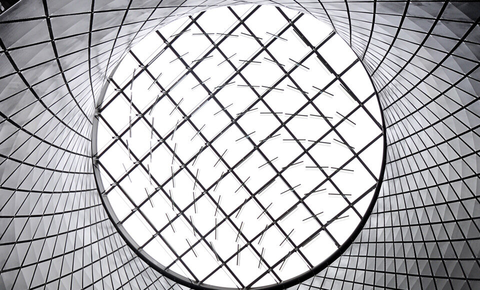 Architecture vitr&eacute;e moderne