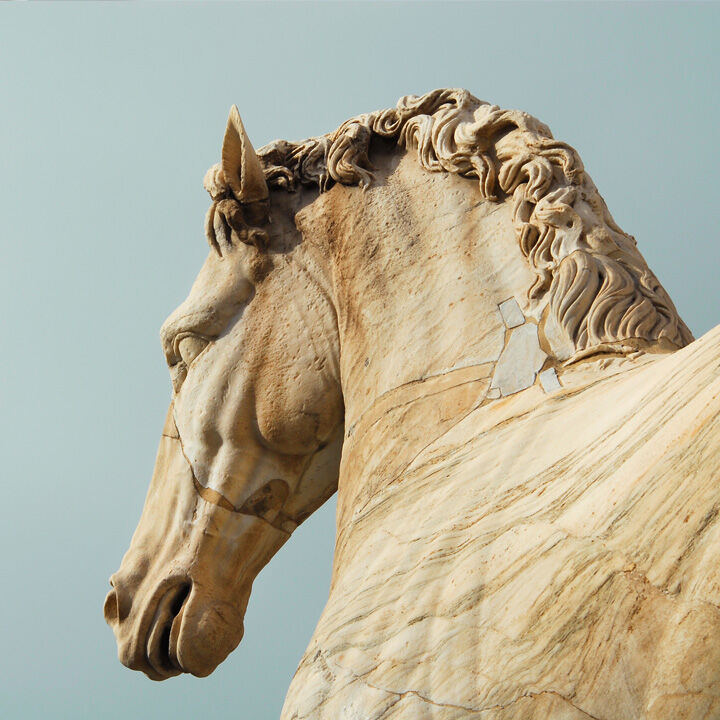statue cheval