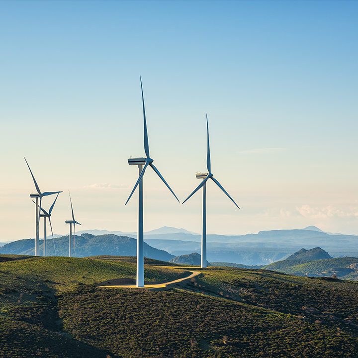 paysage avec des eoliennes