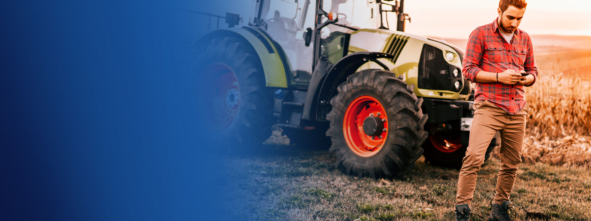 tracteur agriculteur champ exploitation agricole