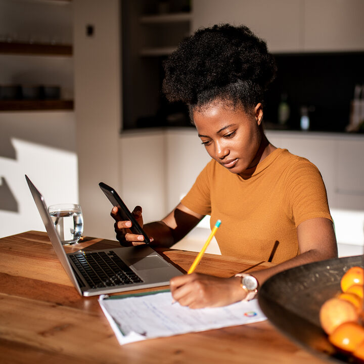 selfcare rentree etudiante etudes telephone ordinateur